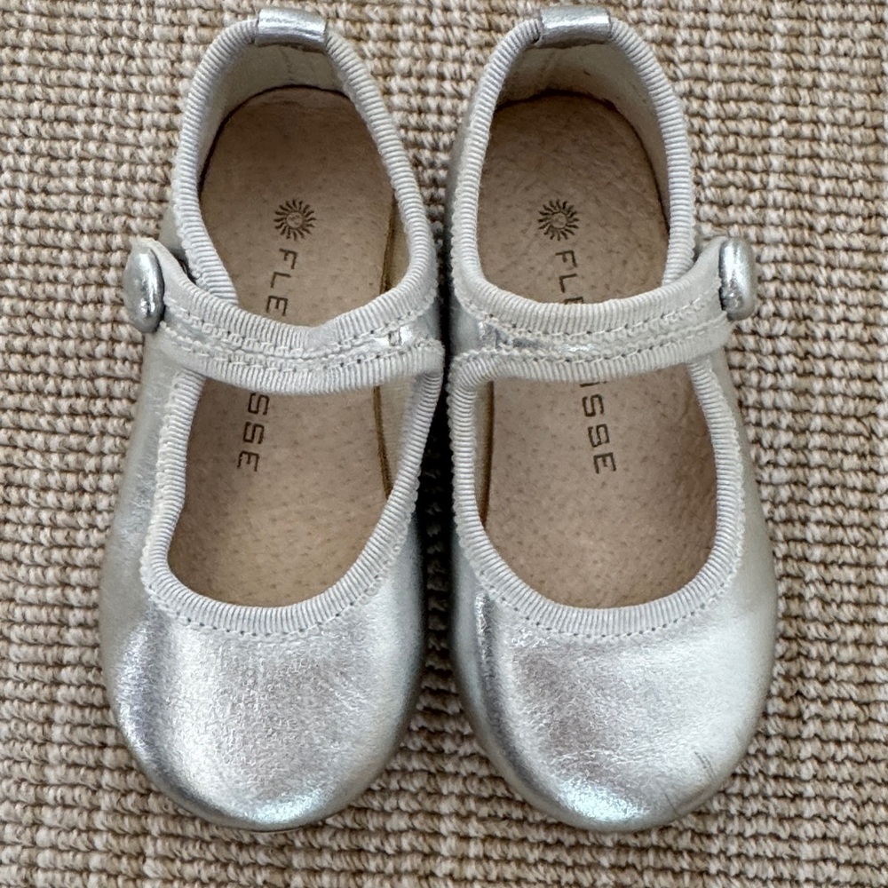 Fleurisse Elizabeth Silver Leather Mary-Jane Shoe With Velcro Closure - Picture 3 of 5